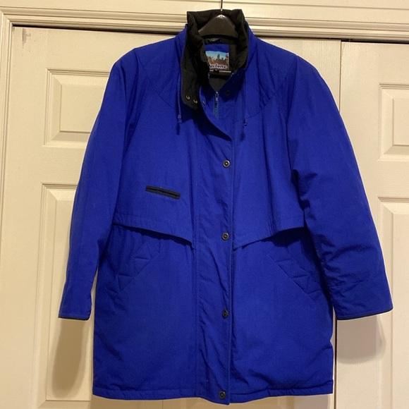 Fabulous Down Winter coat. Cyclone. Drawstring waist. Zip/snap closure. Sz L - Picture 2 of 7